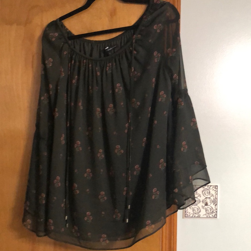 White House Black Market top